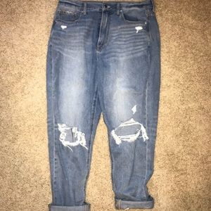 American Eagle Mom Jeans